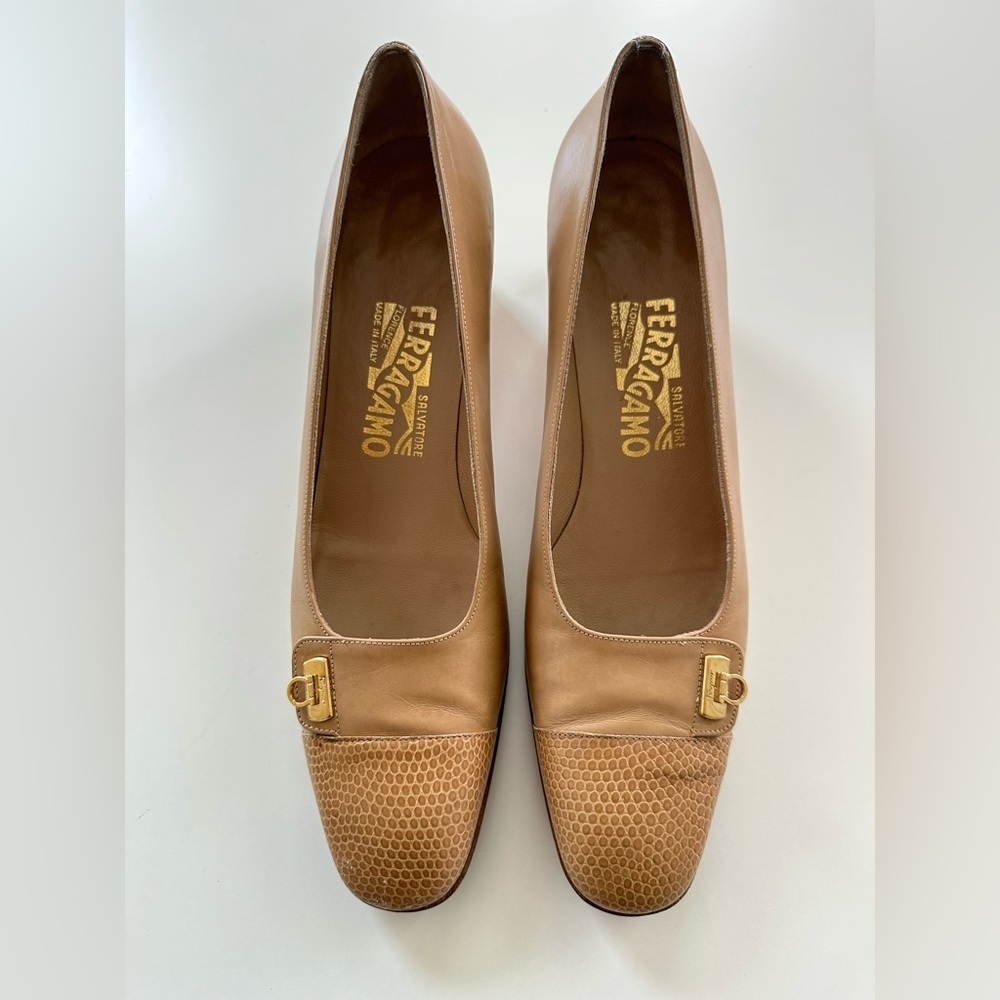 Salvatore Ferragamo Leather Cap Toe Pump Heel Shoes Size 9.5 - Picture 4 of 10